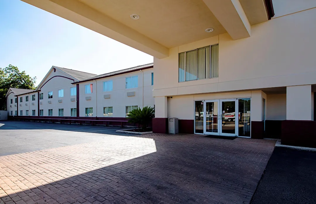 Red Roof Inn San Marcos-1