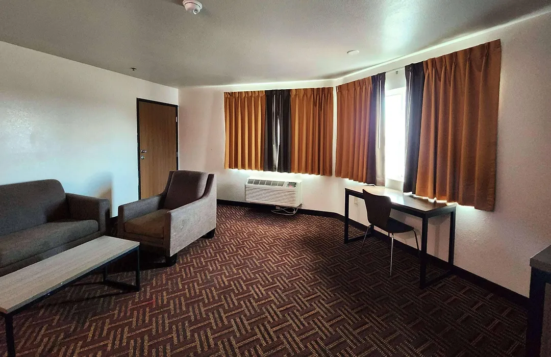Super 8 By Wyndham Austin North/University Area-1