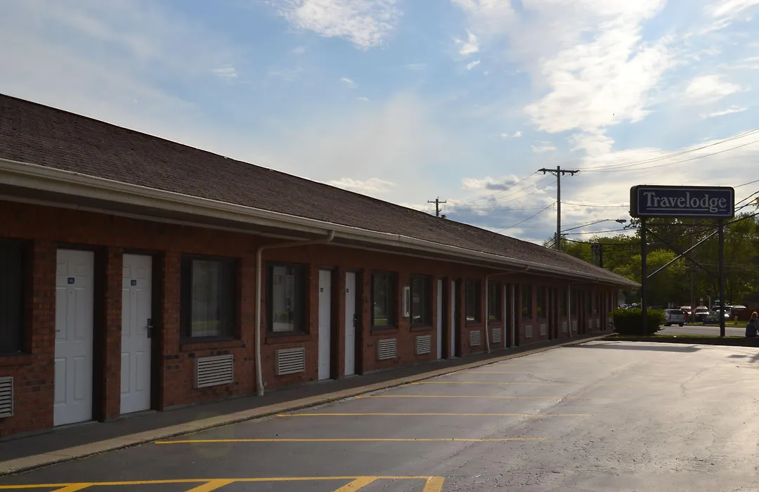 Travelodge By Wyndham Niagara Falls - New York-1