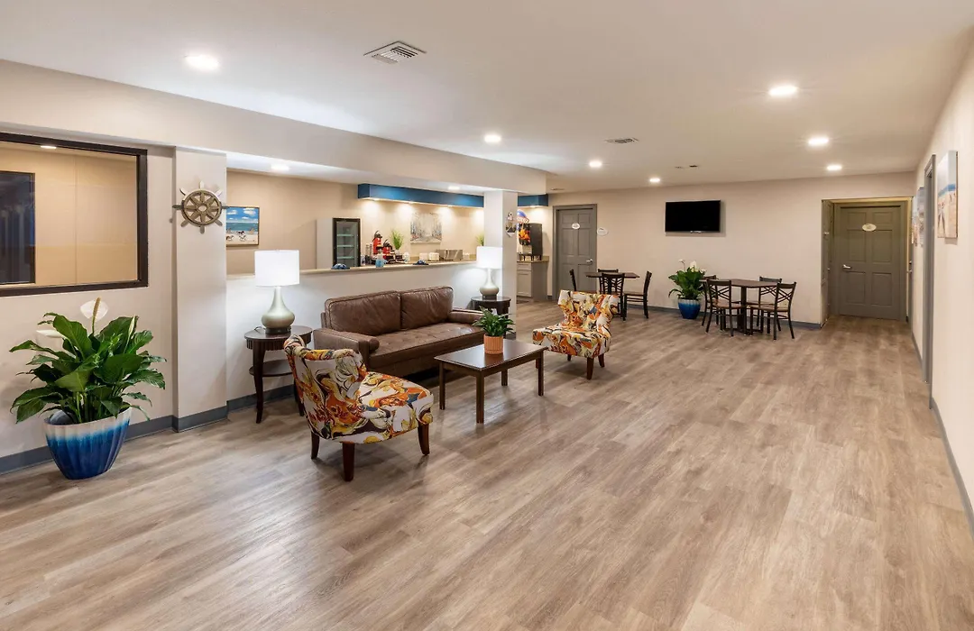 Baymont By Wyndham Biloxi - Ocean Springs-1