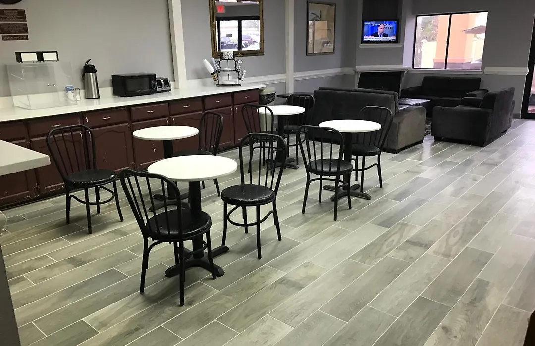 Express Inn Weslaco/Mercedes-1