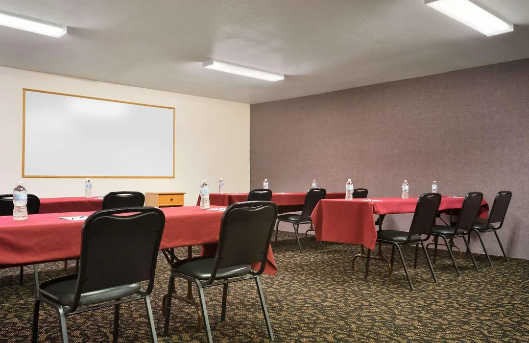 Travelodge By Wyndham Cheyenne-1