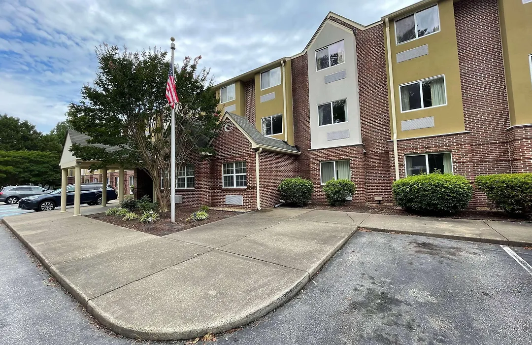 Microtel Inn & Suites Newport News-1