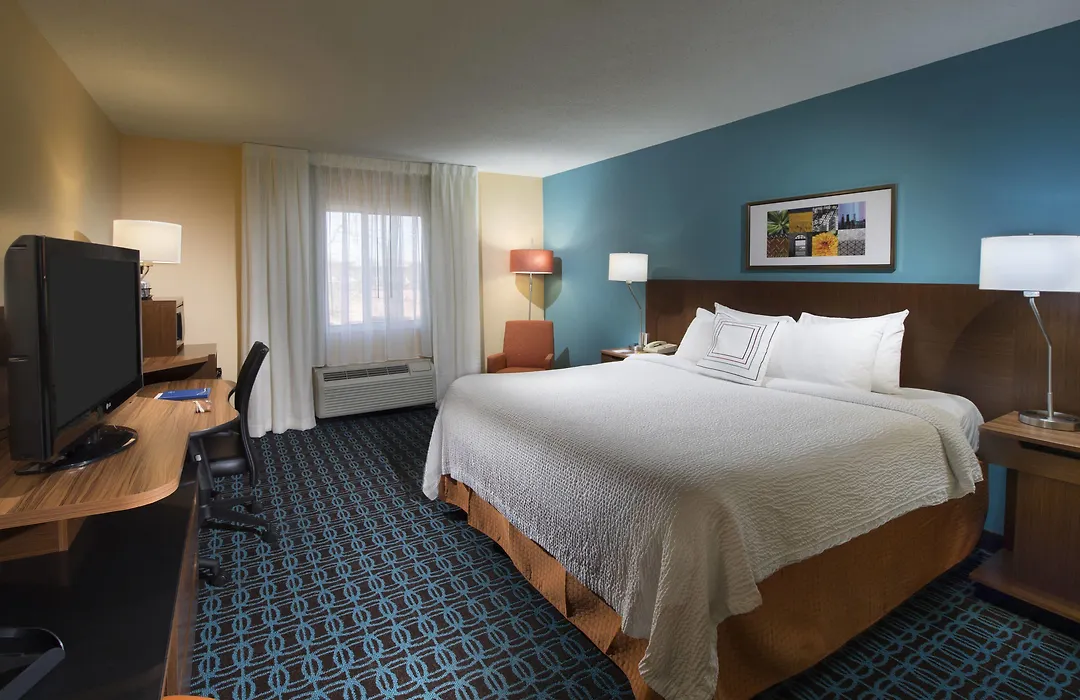 Fairfield Inn Huntsville-1