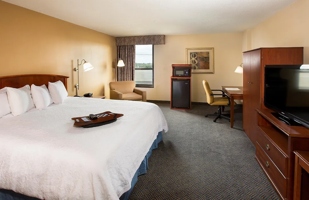 Hampton Inn Metairie-1