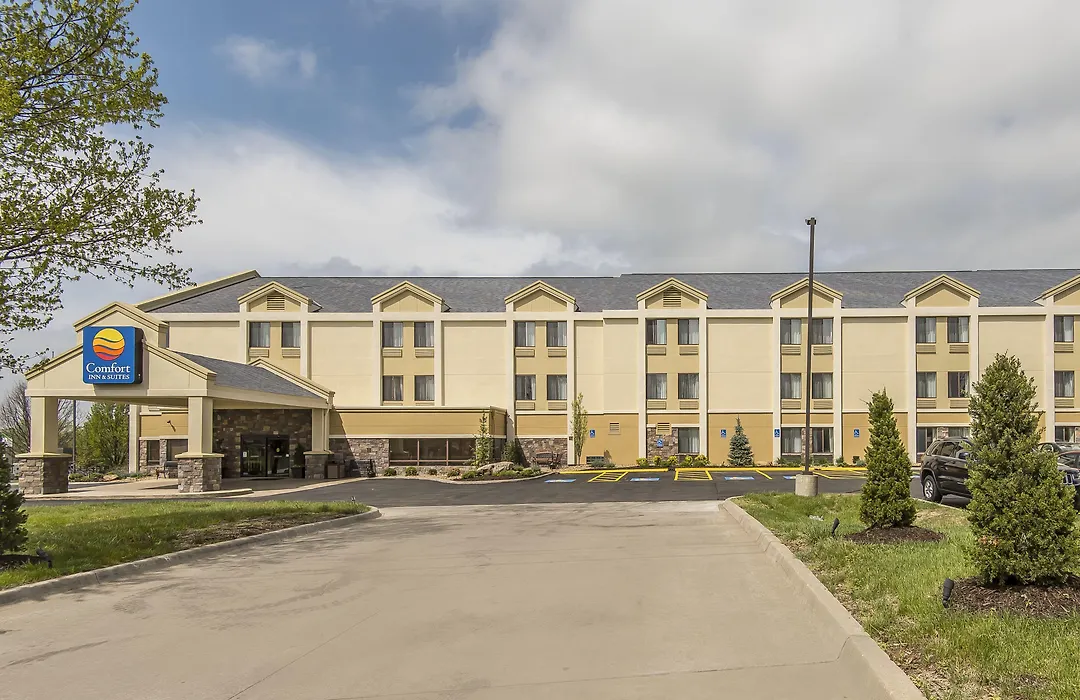 Comfort Inn & Suites Kansas City - Northeast-1