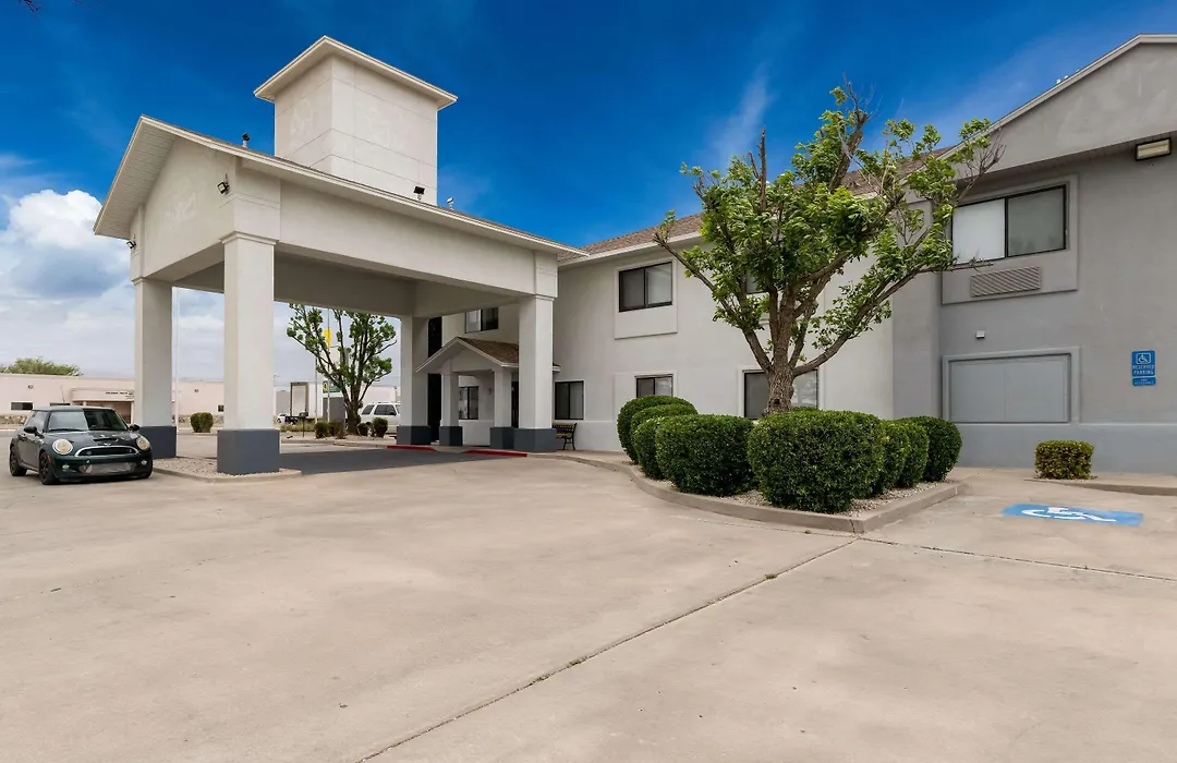 Quality Inn & Suites Artesia-1