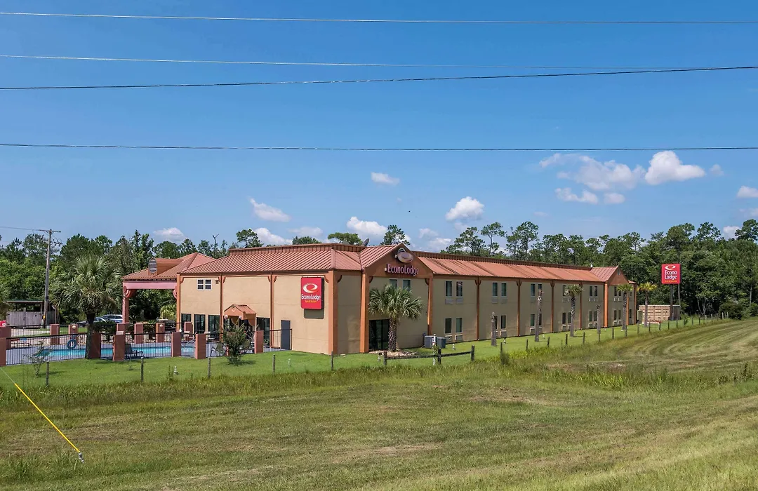 Econo Lodge Inn & Suites Diamondhead-1