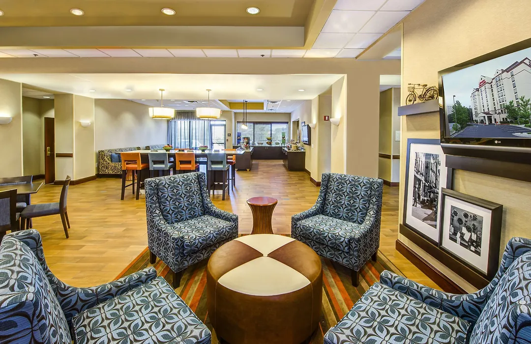 Hampton Inn & Suites Atlanta-Galleria-1