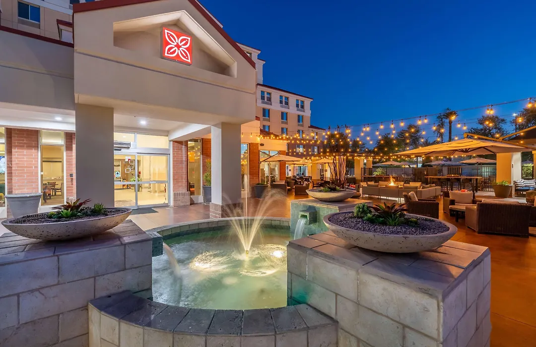 Hilton Garden Inn Scottsdale Old Town-1