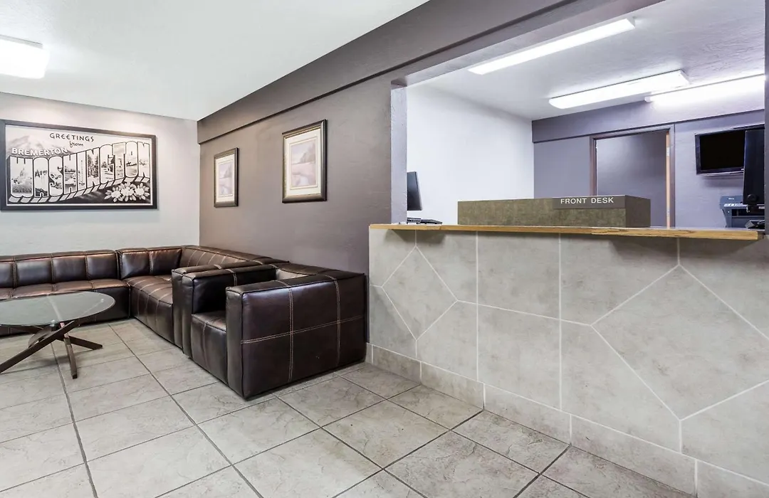 Super 8 By Wyndham Bremerton-1