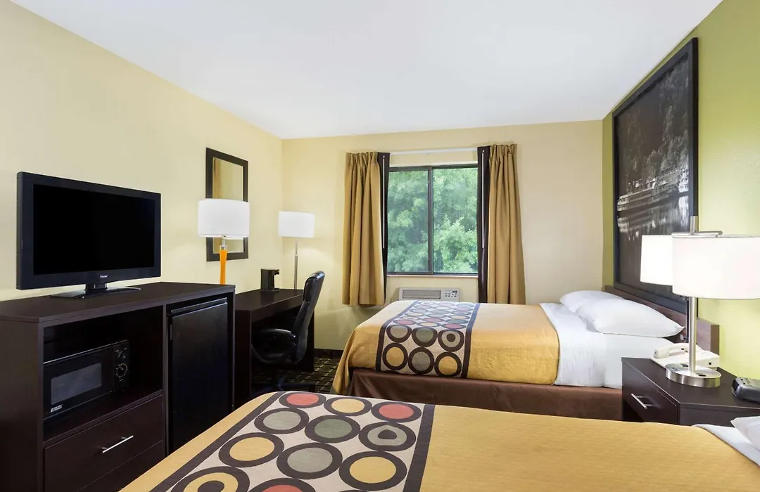 Super 8 By Wyndham Marietta-1