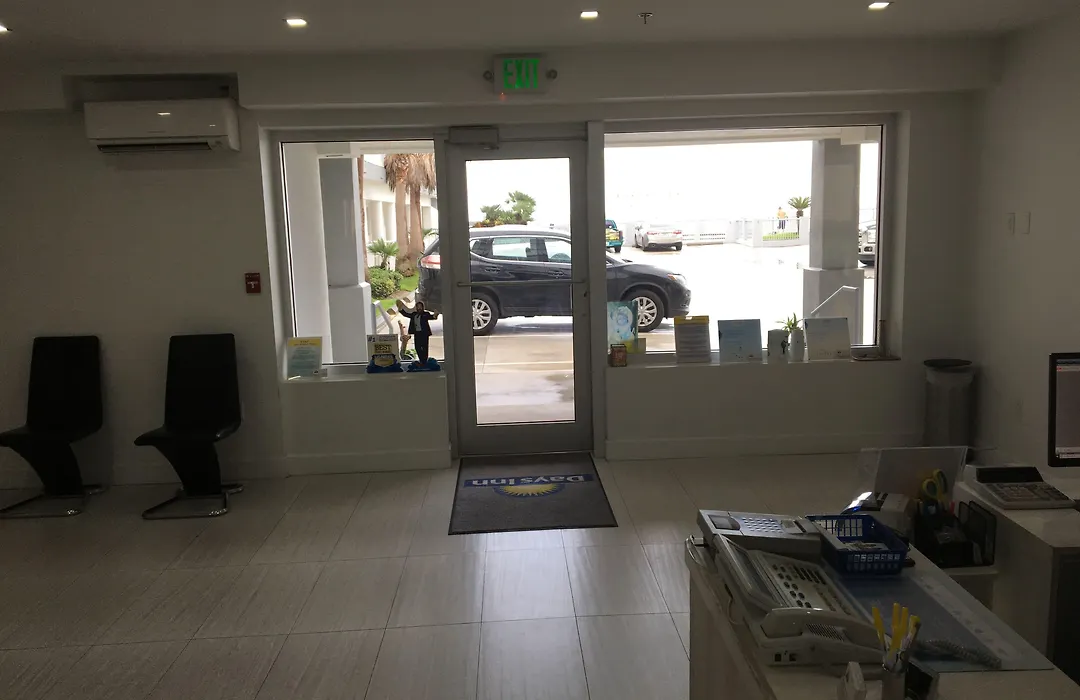 Arya Blu Inn And Suites-1
