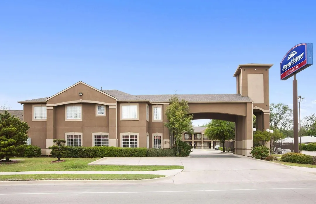 Howard Johnson By Wyndham Grand Prairie Near Lone Star Park-1