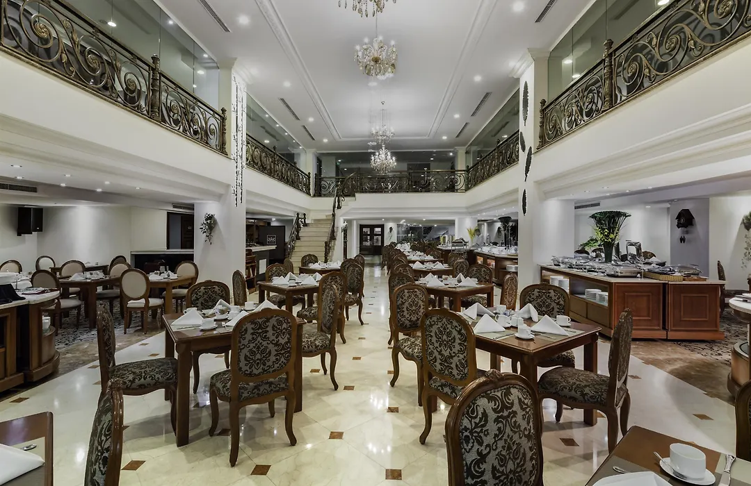 Hotel Grand Saigon-1