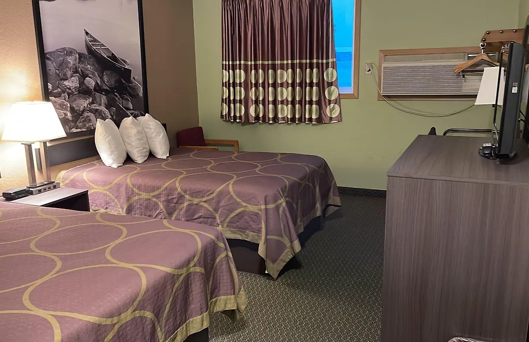 Super 8 By Wyndham Worthington Minnesota-1