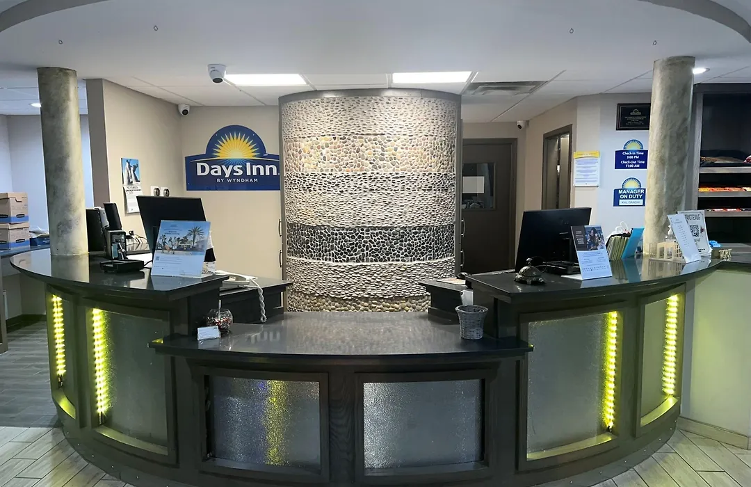 Days Inn By Wyndham Fayetteville-1