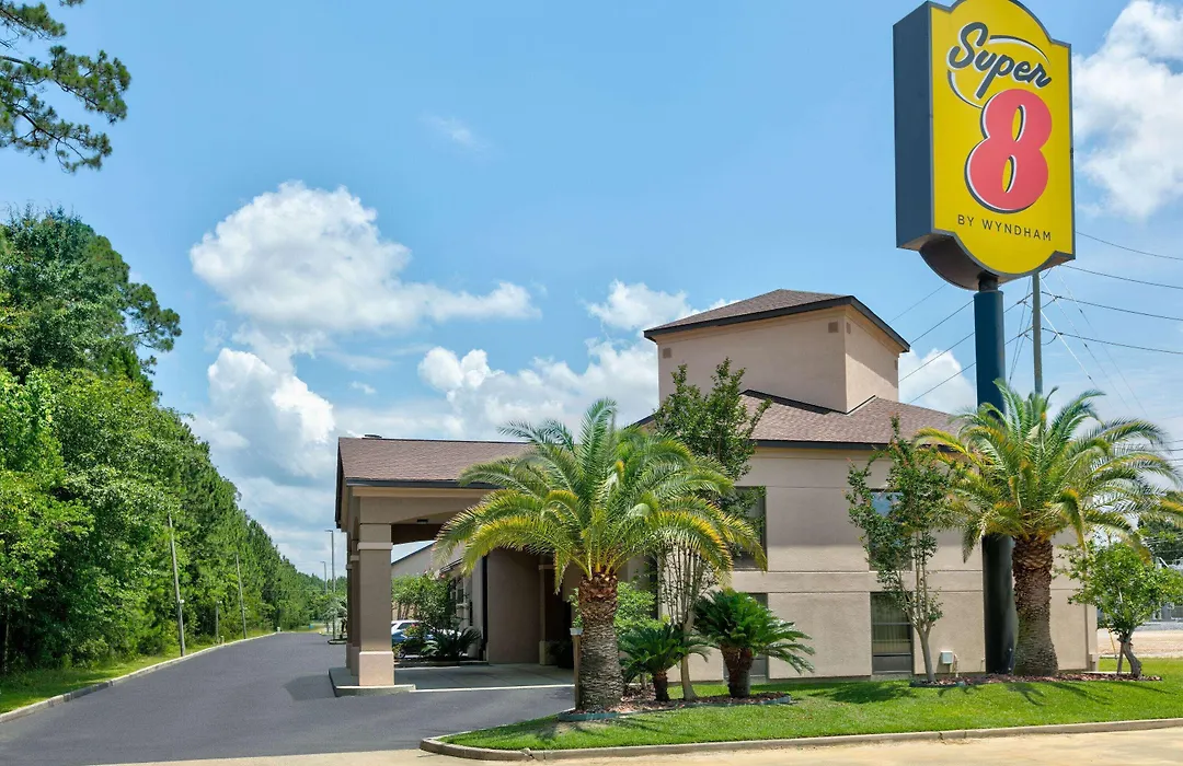 Super 8 By Wyndham Diberville Biloxi Area-1