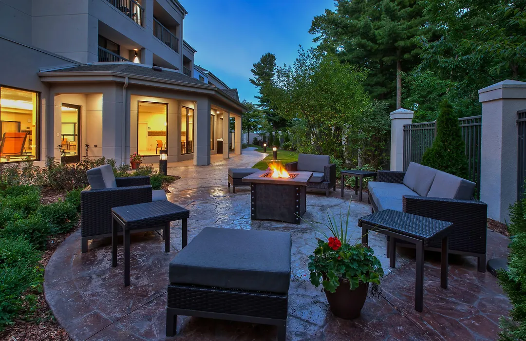 Courtyard By Marriott Traverse City-1