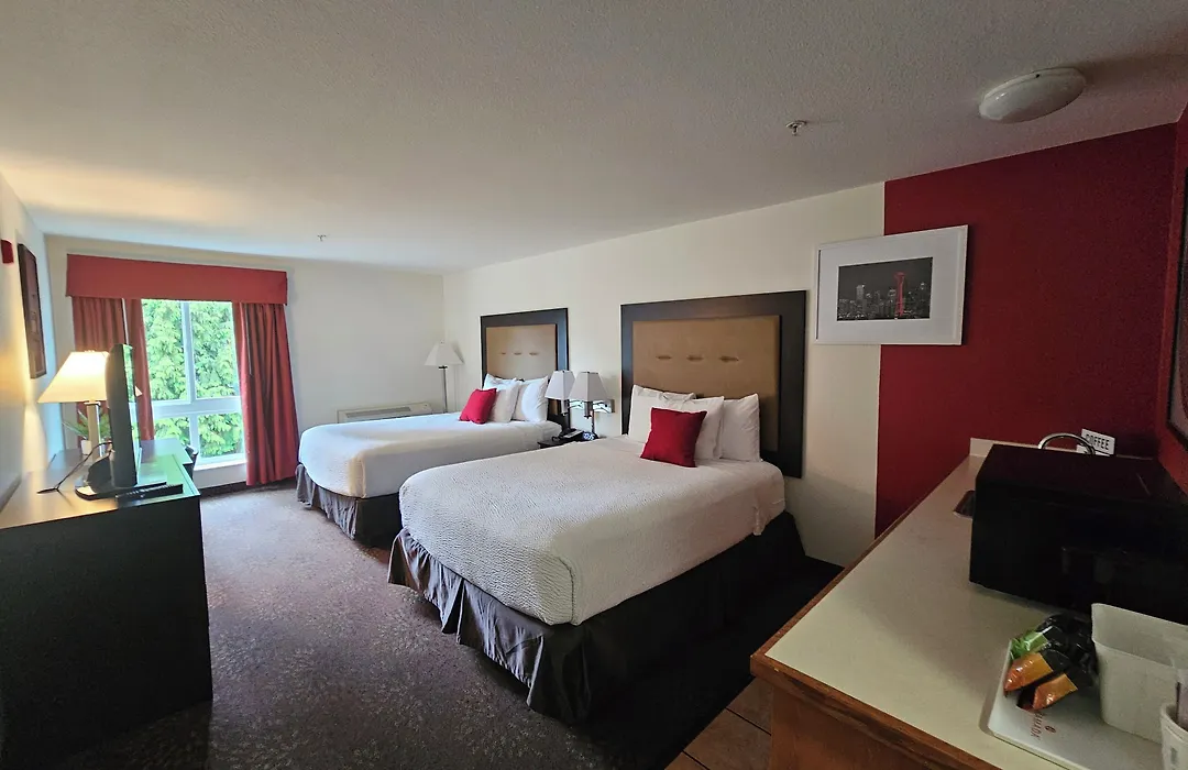 Ramada By Wyndham Seatac Airport-1