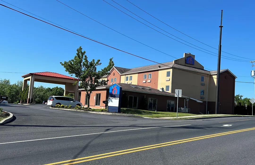 Scottish Inns & Suites - North Hershey-1