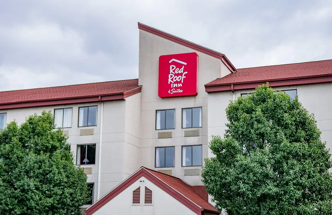 Red Roof Inn & Suites Indianapolis Airport-1