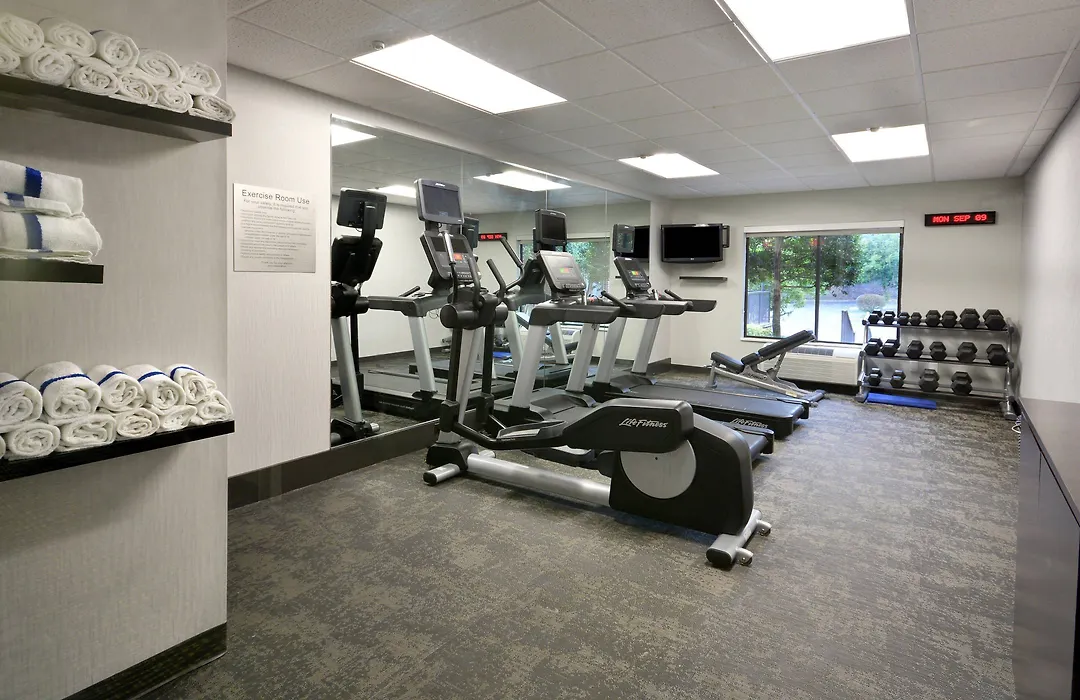 Fairfield By Marriott Inn & Suites Charlottesville North-1