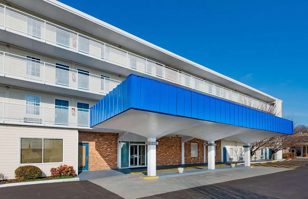 Howard Johnson By Wyndham Staunton-1
