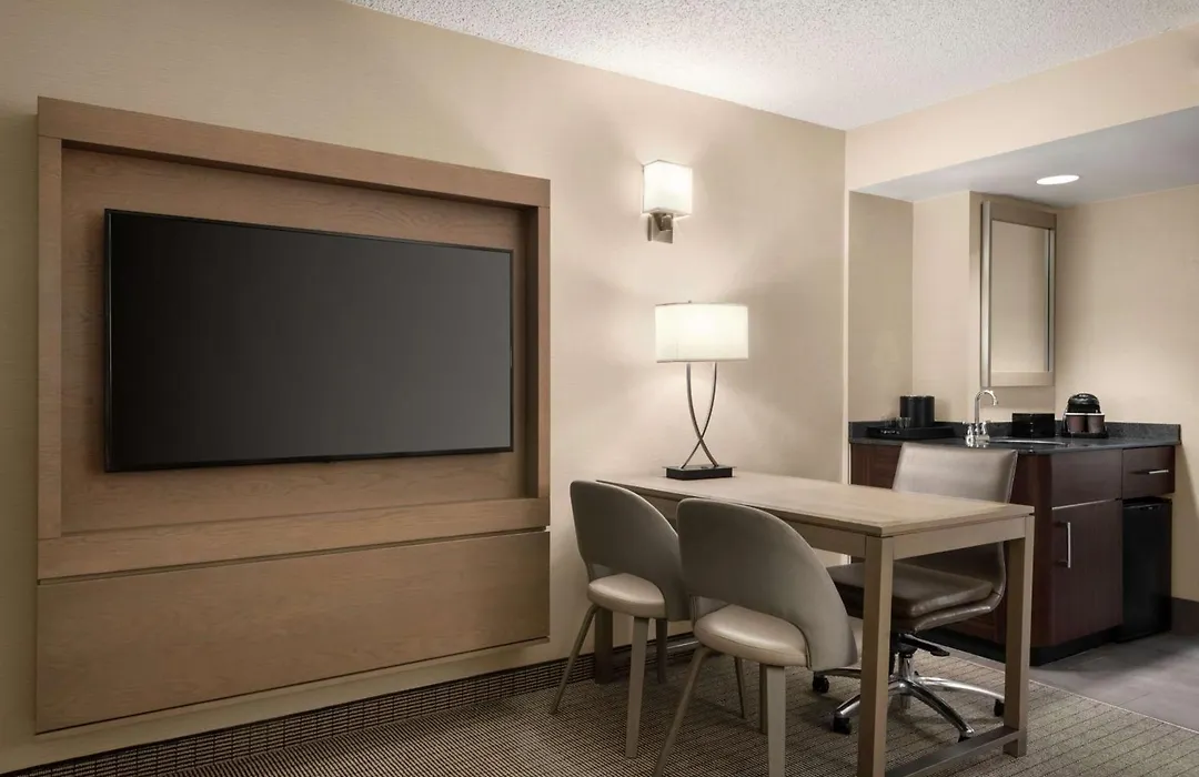 Embassy Suites By Hilton Cleveland Rockside-1