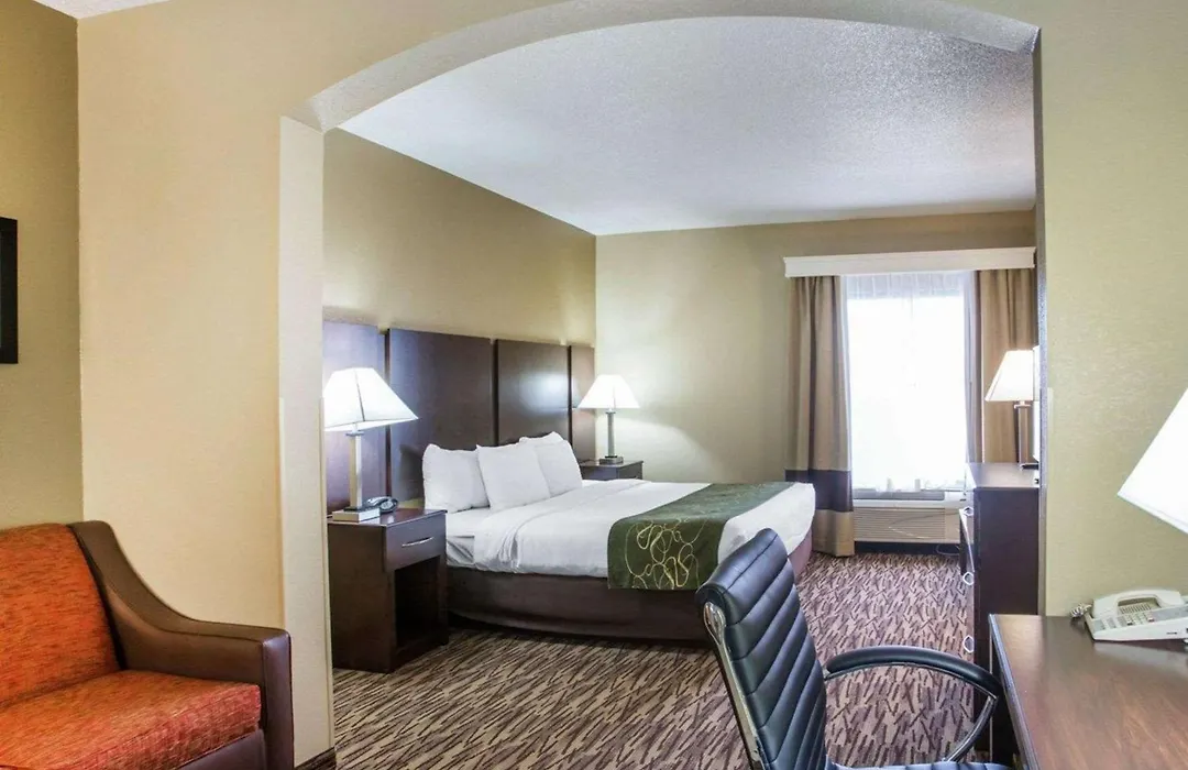 Comfort Suites Lebanon-1