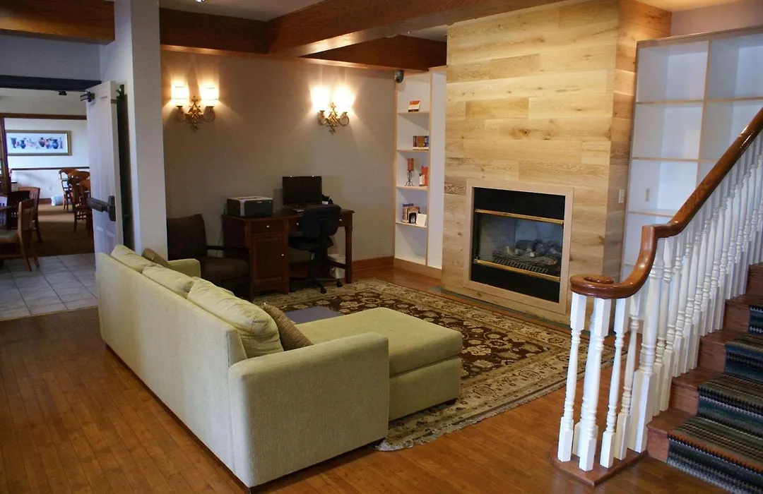 Country Inn & Suites By Radisson, Lansing, Mi-1