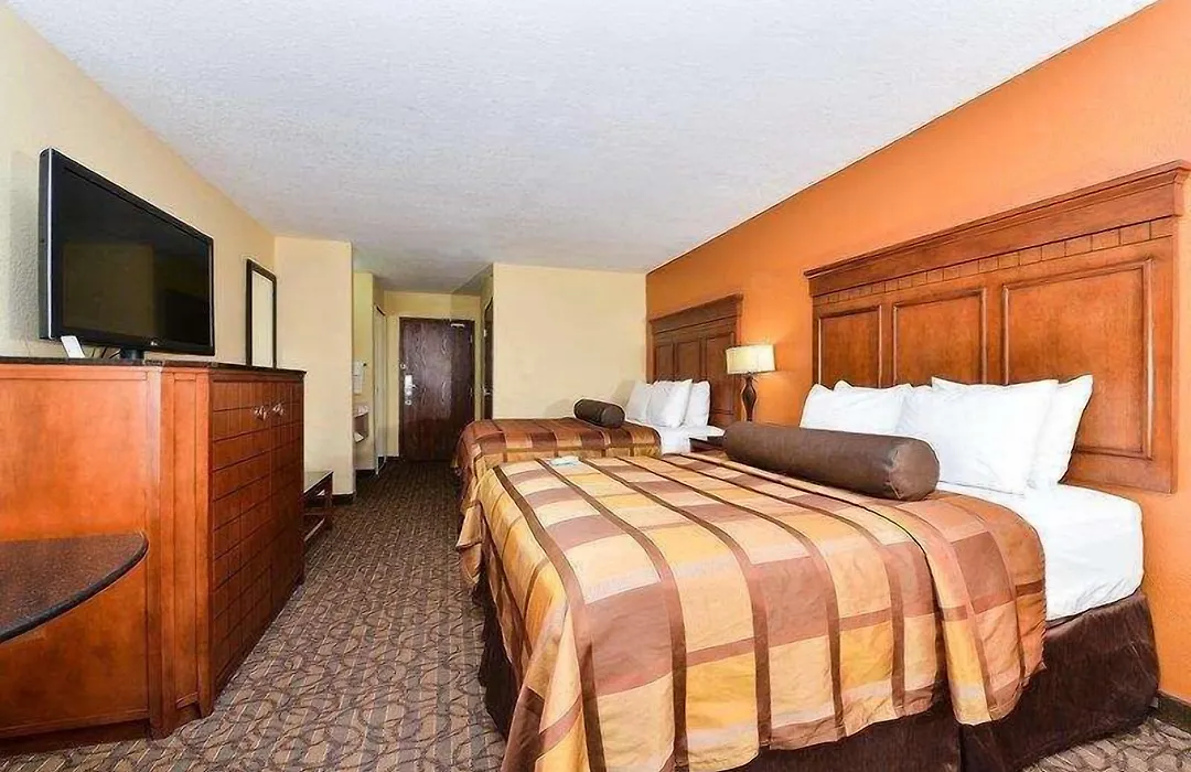 Best Western Plus Midwest Inn & Suites-1
