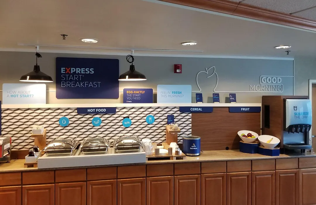 Holiday Inn Express Hotel & Suites Brattleboro By Ihg-1