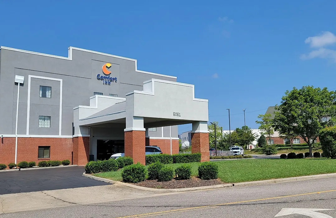 Comfort Inn Bessemer-1
