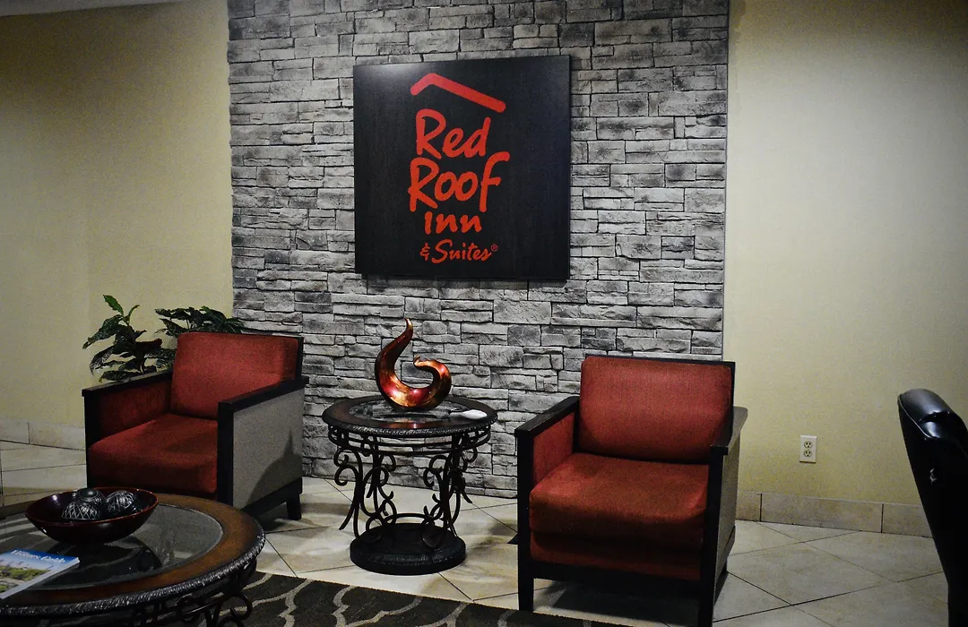 Red Roof Inn & Suites Little Rock-1