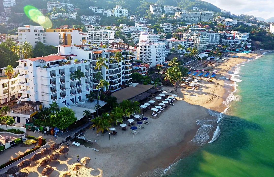 Emperador Vallarta Beachfront Hotel And Suites-1