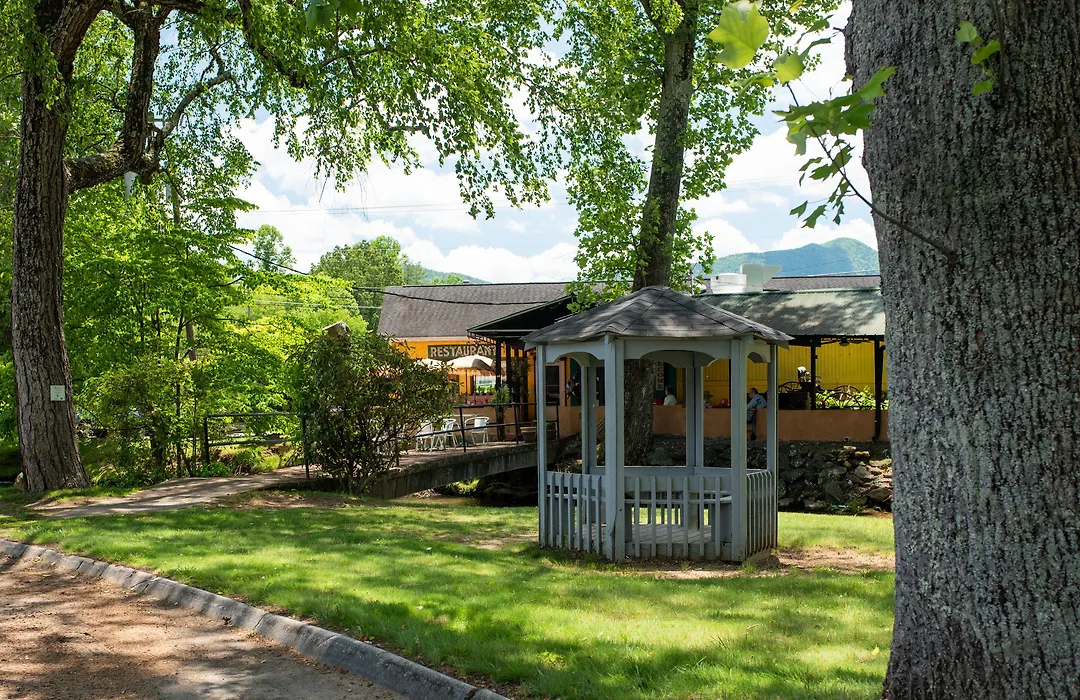 Super 8 By Wyndham Black Mountain Asheville East-1