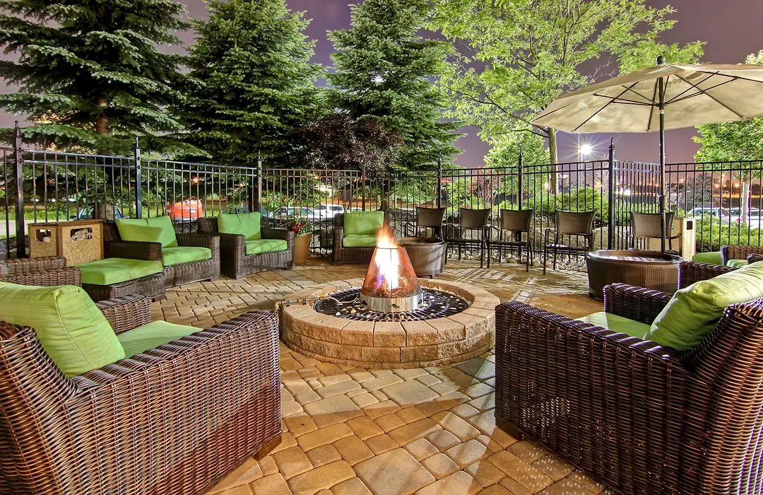 Hilton Garden Inn Toronto/Mississauga-1