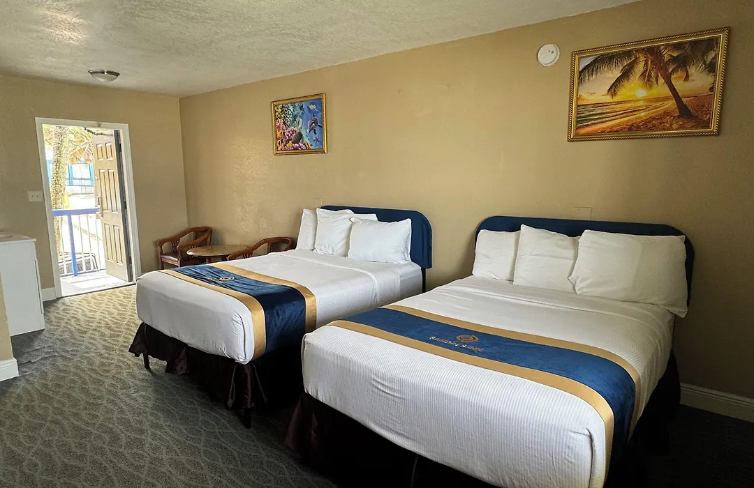 Roomba Inn & Suites - Daytona Beach-1