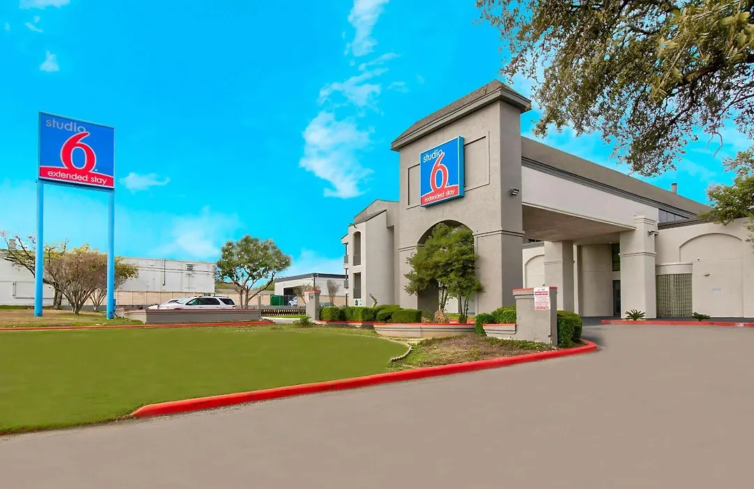 Studio 6-San Antonio, Tx - Airport-1