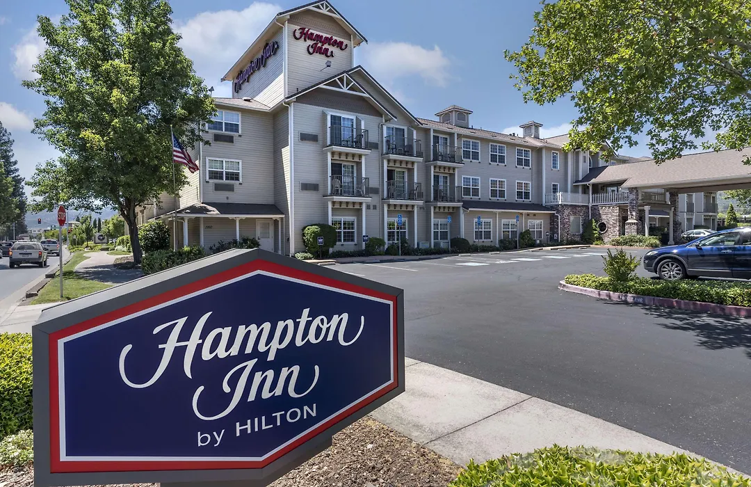 Hampton Inn Ukiah-1