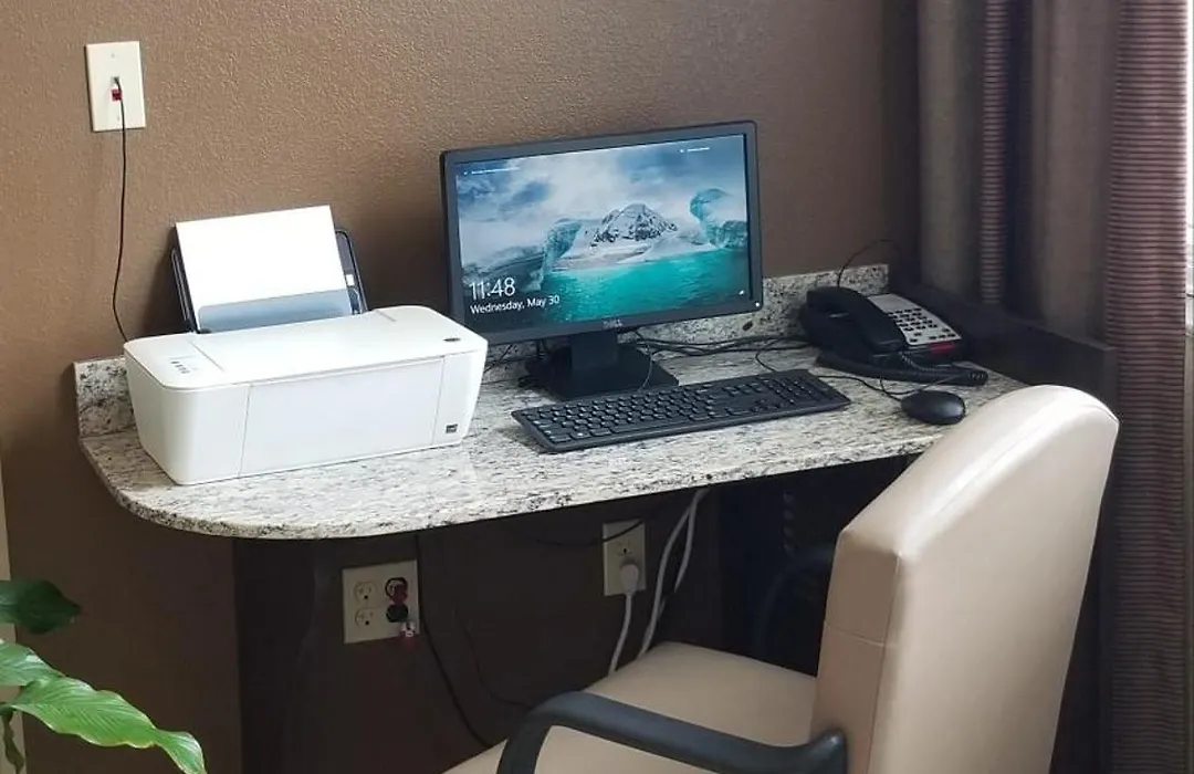 Microtel Inn & Suites By Wyndham Cambridge-1