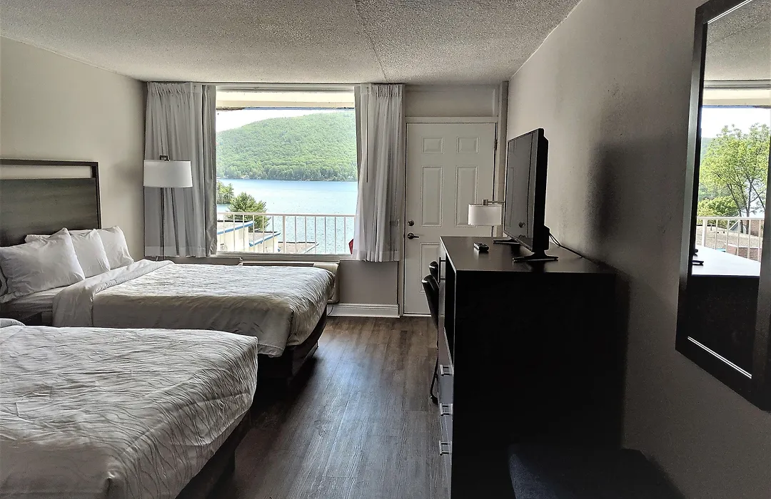 Lakefront Terrace Resort-1