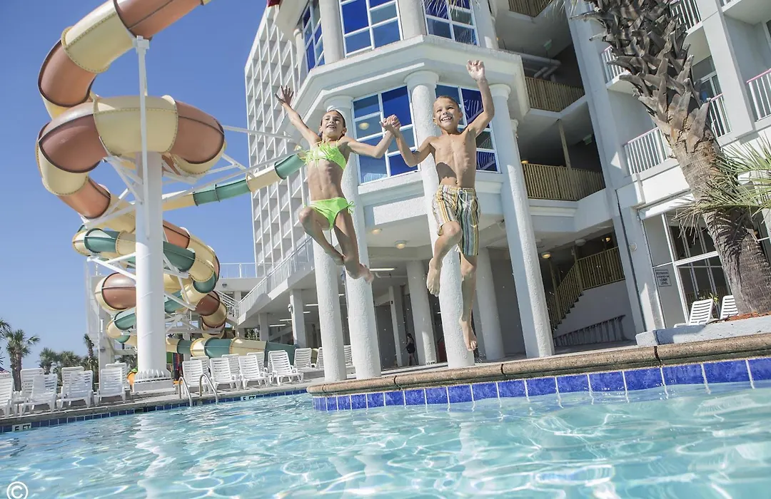 Crown Reef Beach Resort And Waterpark-1