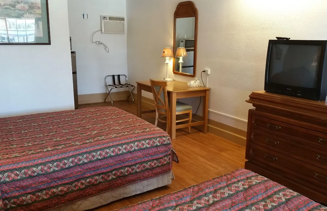 Tri-State Inn-1