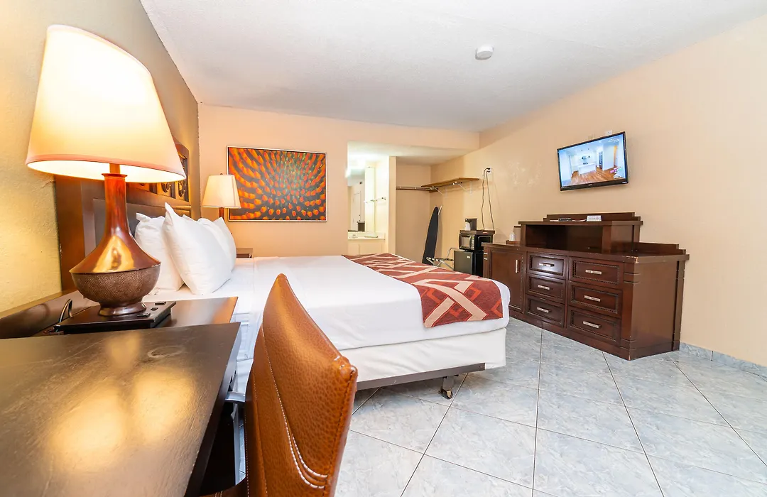 Sevilla Inn Kissimmee- Near Disney-1