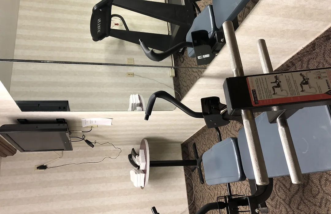 Ramada By Wyndham Saginaw Hotel & Suites-1