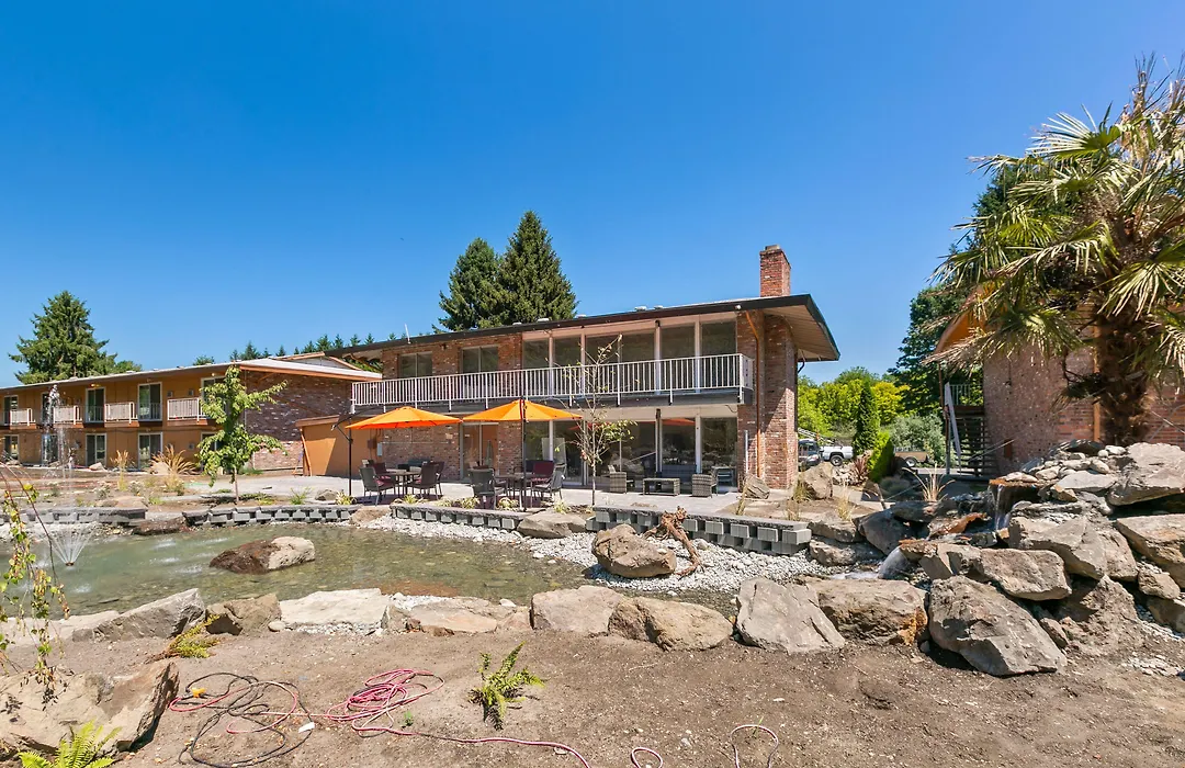 Sunrise Garden Suites-1