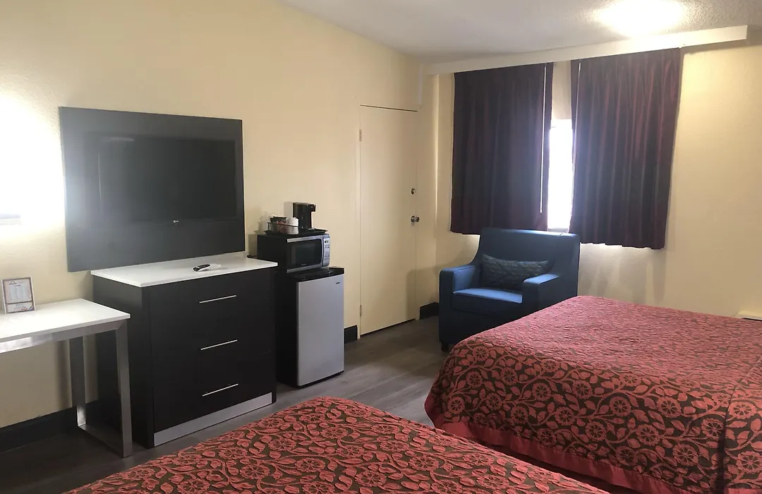 Days Inn By Wyndham Grove City Columbus South-1