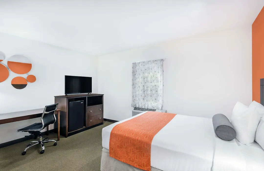 Howard Johnson By Wyndham Quincy/ Boston-1